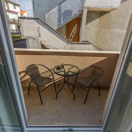 Apartamento 2sis 2 *