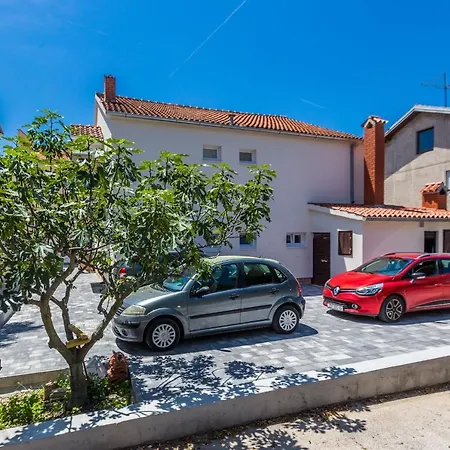 2sis 2 Apartamento Zadar