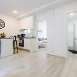 Apartment 2sis 2
