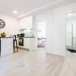 2sis 2 Apartment *